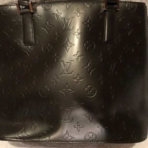 Authentic gently used Louis Vuitton handbag